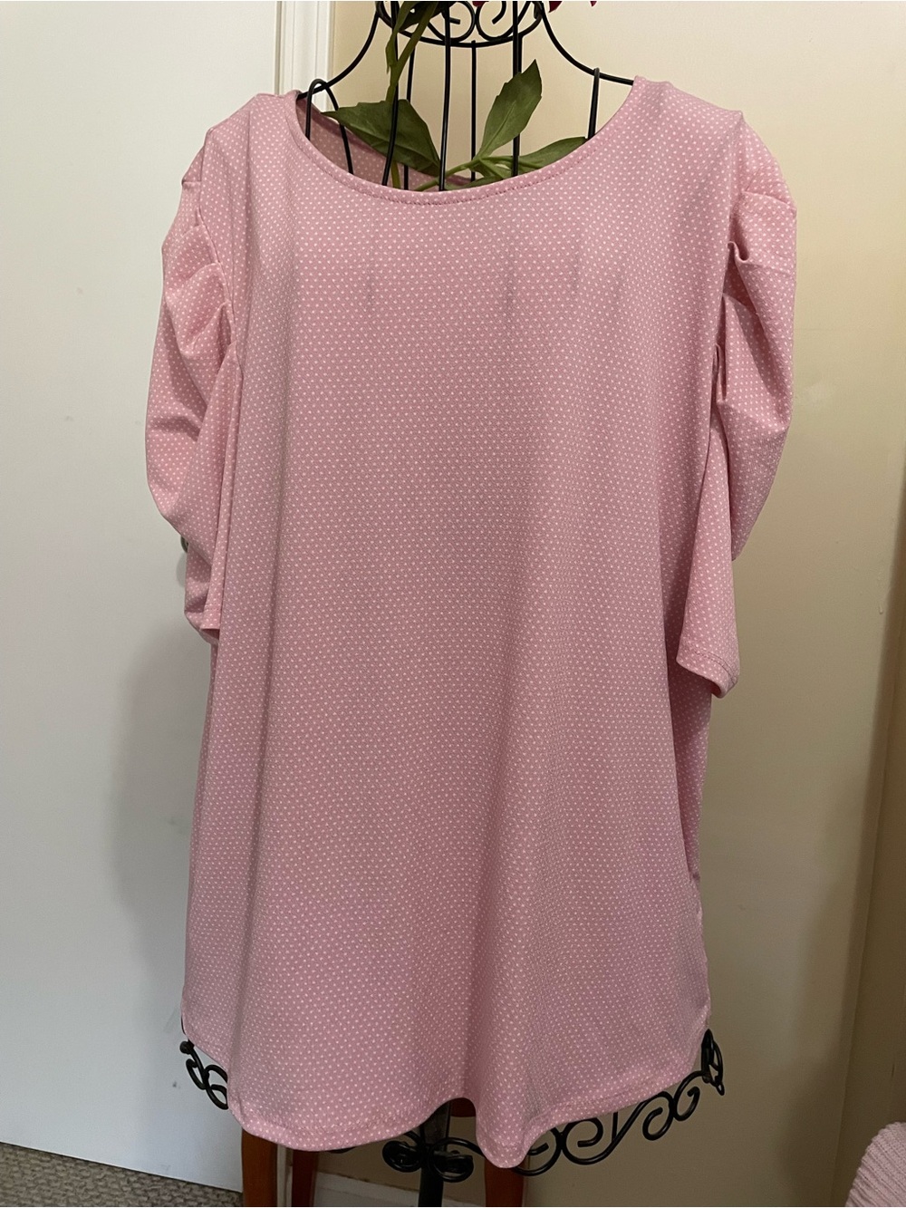 Blush Pink Puff Sleeve Dot Blouse - Picture 4 of 9